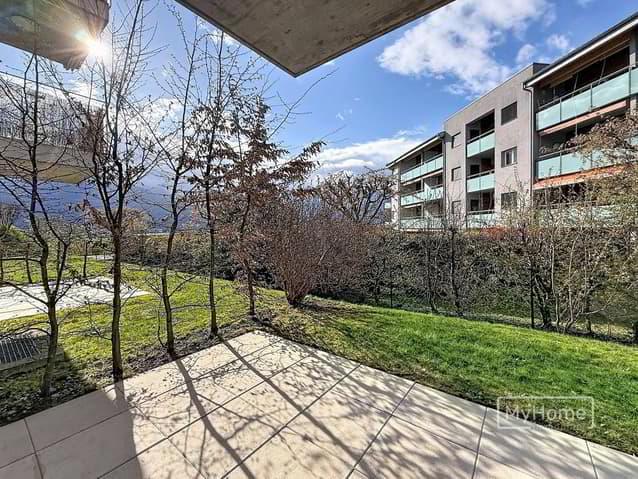 Charmant studio avec terrasse et jardin à Aigle