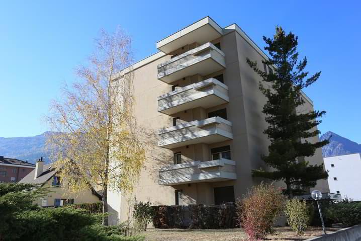 À louer, un charmant appartement de 3 pièces 1/2, proche de la gare à...