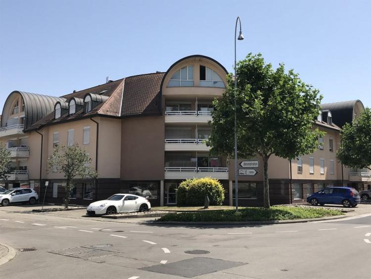 Bel appartement de 4 pièces avec balcon au 2ème étage