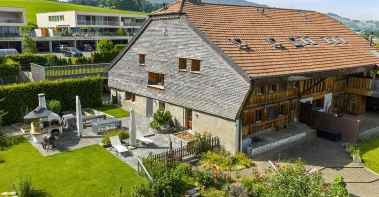 Ferme 8.5 pièces