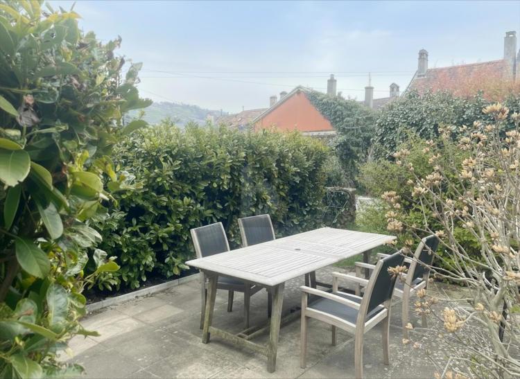 CHARMANT, CALME ET AVEC JARDIN PRIVÉ