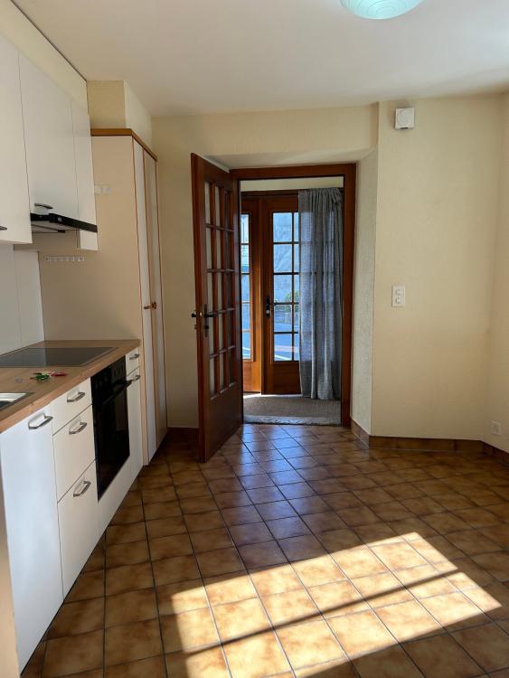 Charmanter Apartment mit 2 Zimmern im Erdgeschoss in Yens