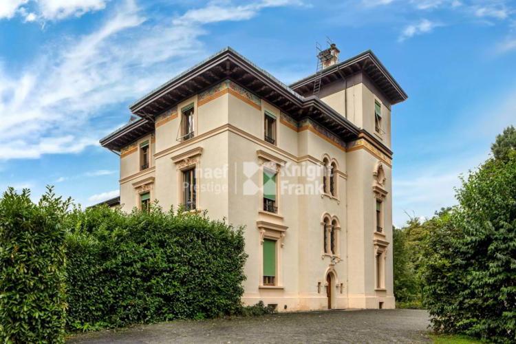 Rare : maison de maître rénovée, 3 appartements ou villa familiale