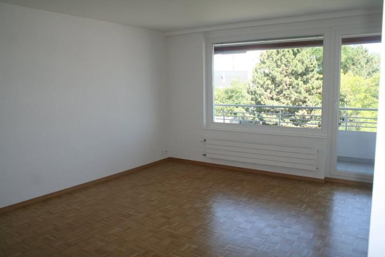 Joli appartement à proximité des commerces et des axes autoroutiers