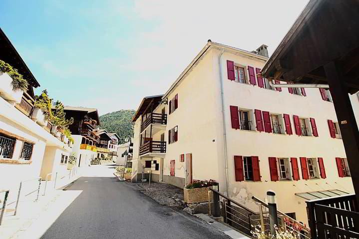 Appartement 4 pièces en duplex au centre du village