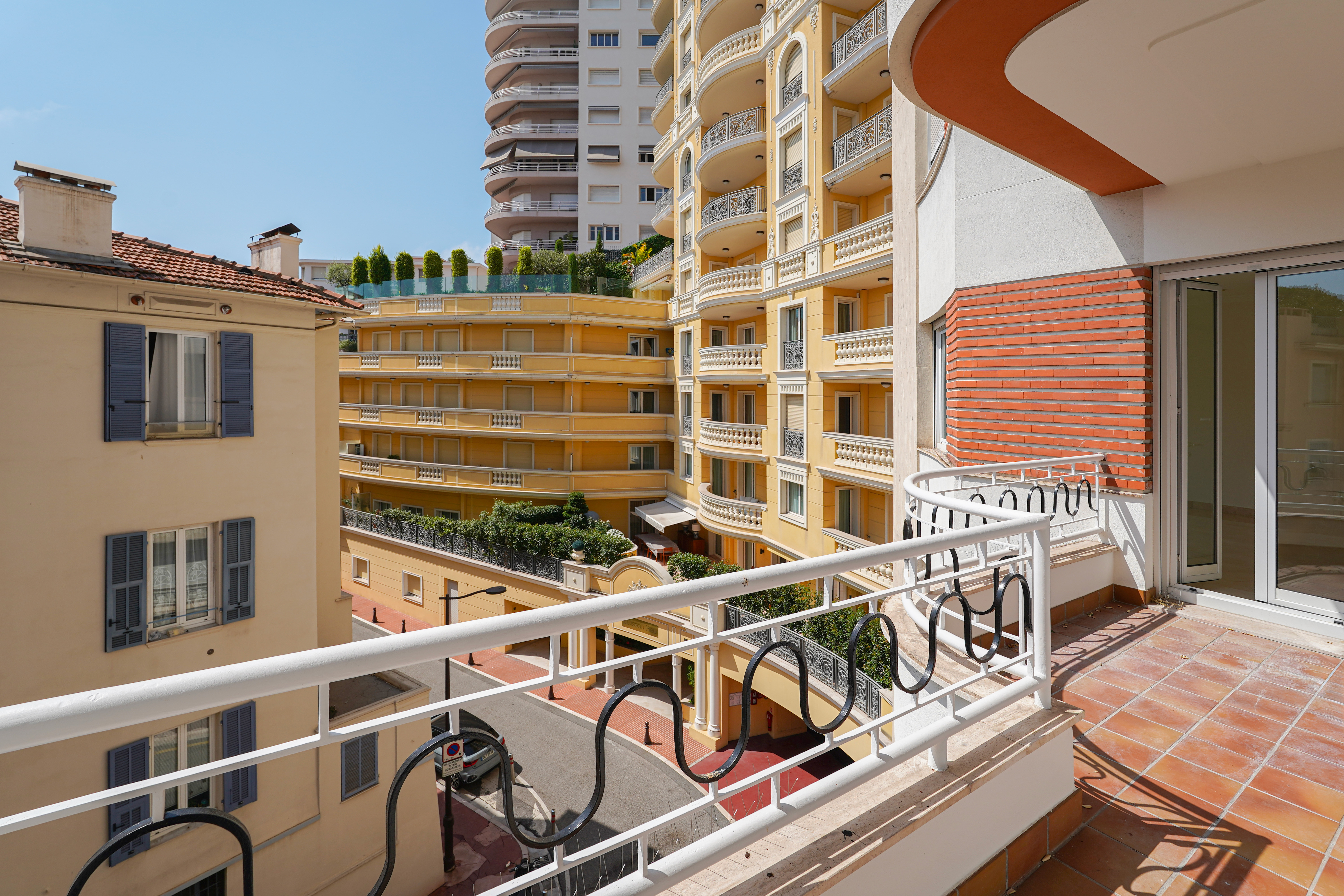 KcSSg_terrasse-zodiaque-valeri-agency-monaco-1785766865.jpg