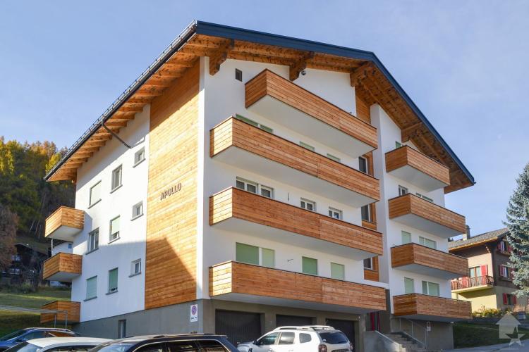 Spacieux app. de 4.5 pièces de 108 m2, 2 balcon, vue sur les Alpes