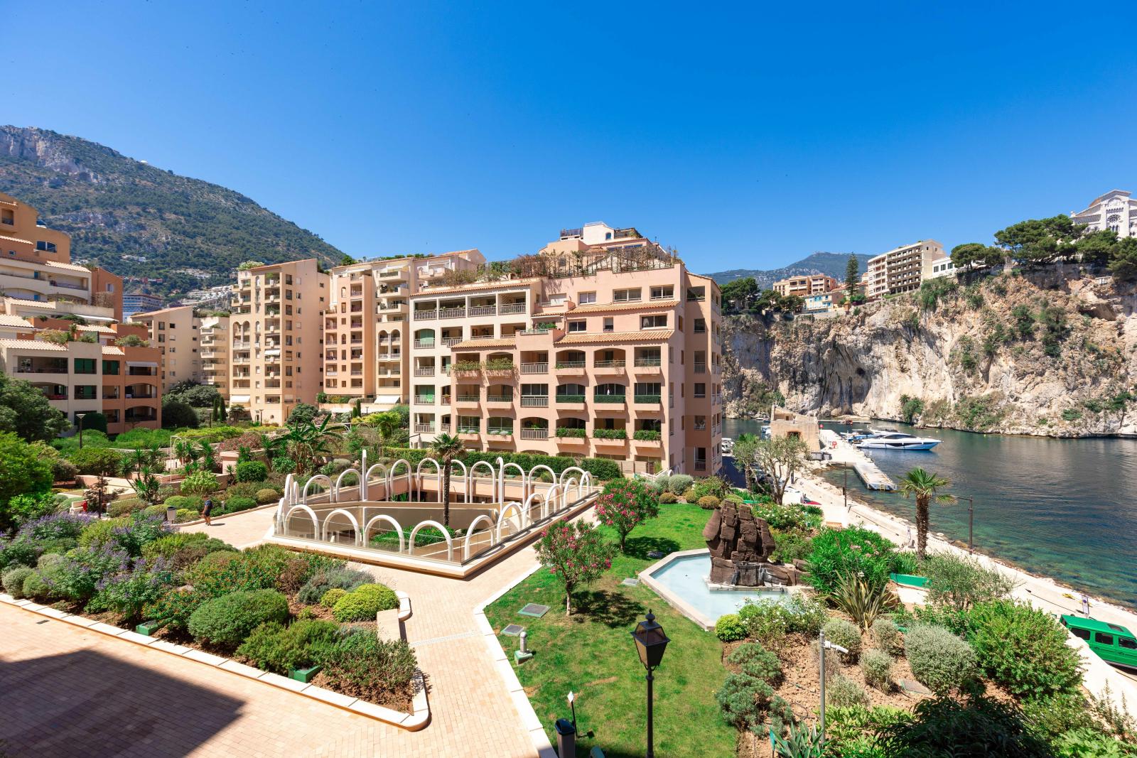 SOMPTUEUX 2 PIÈCES RENOVE & DÉCORÉ AVEC ÉLÉGANCE