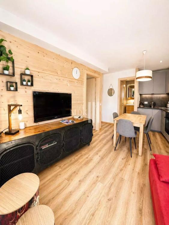 Appartement neuf à louer 2.5 p à Champéry