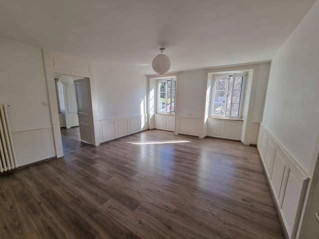 Spacieux appartement de 4 pièces au centre du village