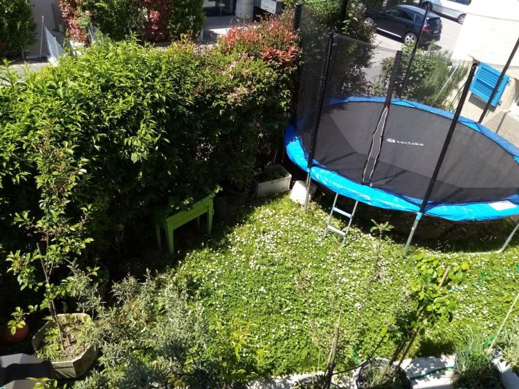 VUFFLENS-LA-VILLE - Appartement en duplex
