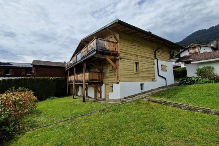 Ma Retraite - Renovated chalet with garden in the center of Chesières