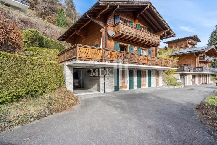 Magnifique chalet avec vue dégagée sur les montagnes