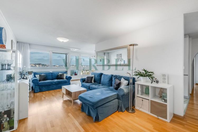 Appartement de 4.5 pièces avec vue panoramique sur Fribourg