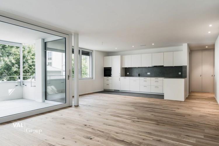 Moderne, lichtdurchflutete 4.5-Zimmerwohnung in attraktiver, ruhiger Lage