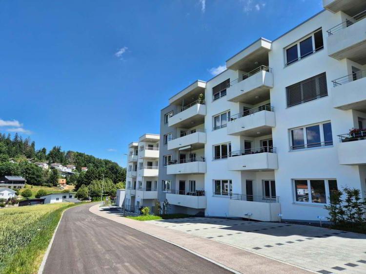 Adaptierte oder geschützte Apartments mit 65 m2