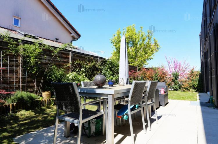 House for sale in Aire-la-Ville, Switzerland