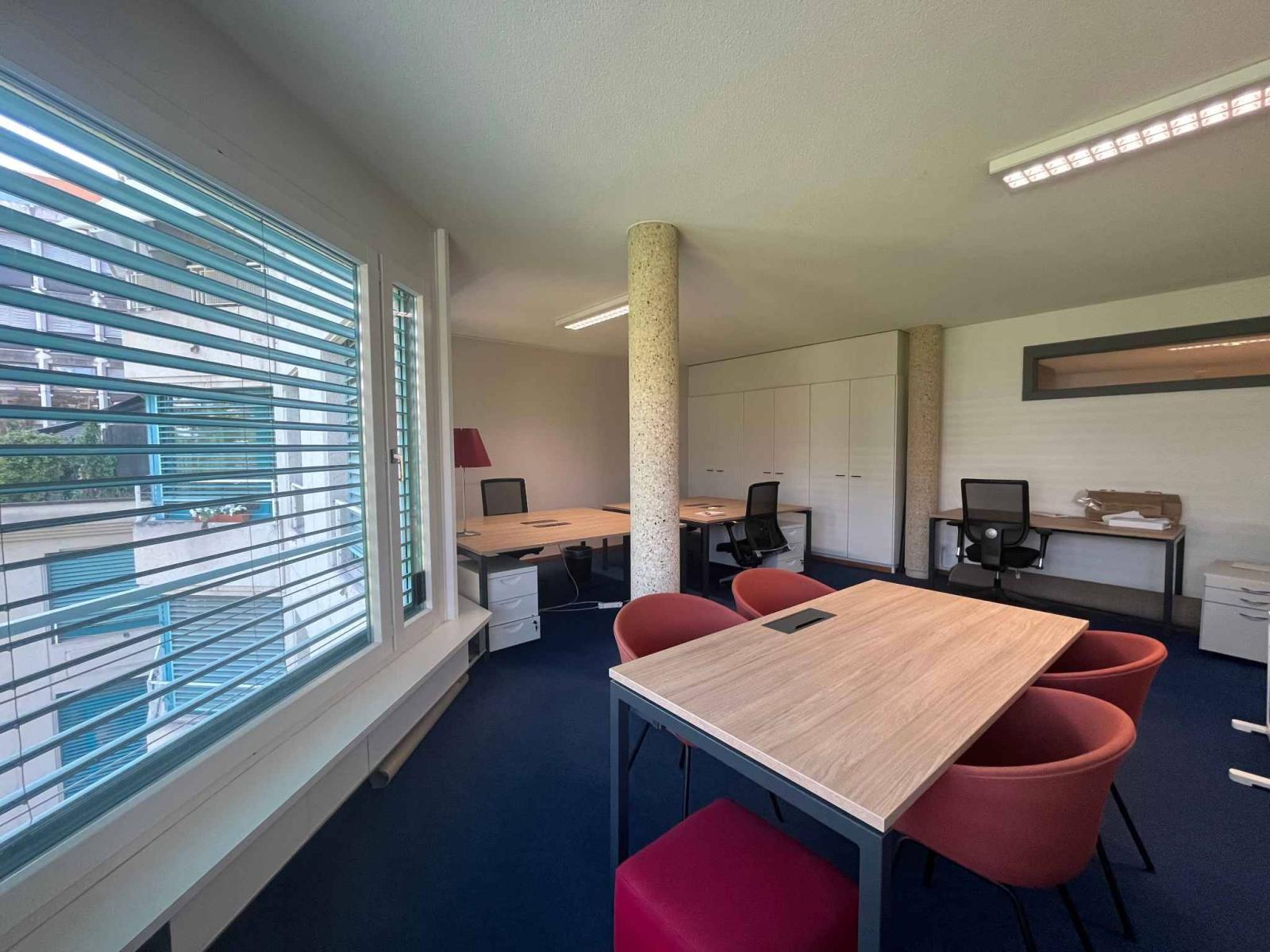 Bureaux administratifs meublés de 118 m² – Carouge