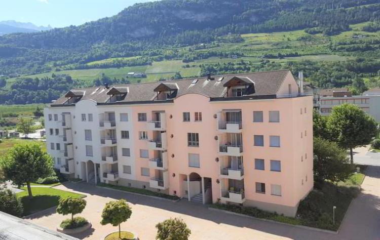 À louer ! un très joli appartement de 4 pièces 1/2, avec deux...