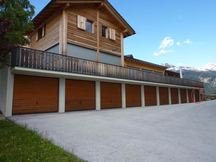 Garage n° 450 (10) Bouzerou