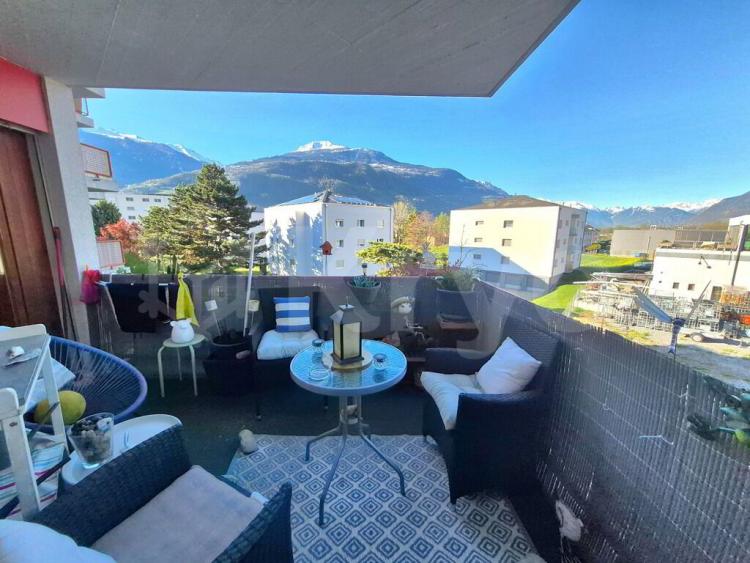 SPACIEUX APPARTEMENT 4.5PCES A CONTHEY