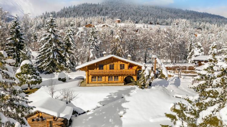 Charming, fully renovated chalet