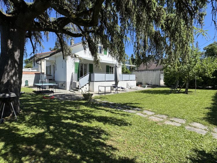 House for sale in Plan-les-Ouates, Switzerland