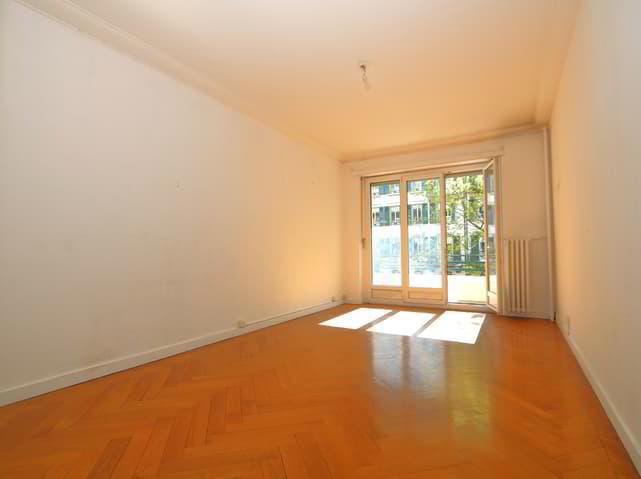 Appartement de 3,5 pièces avec balcons à Champel-Florissant