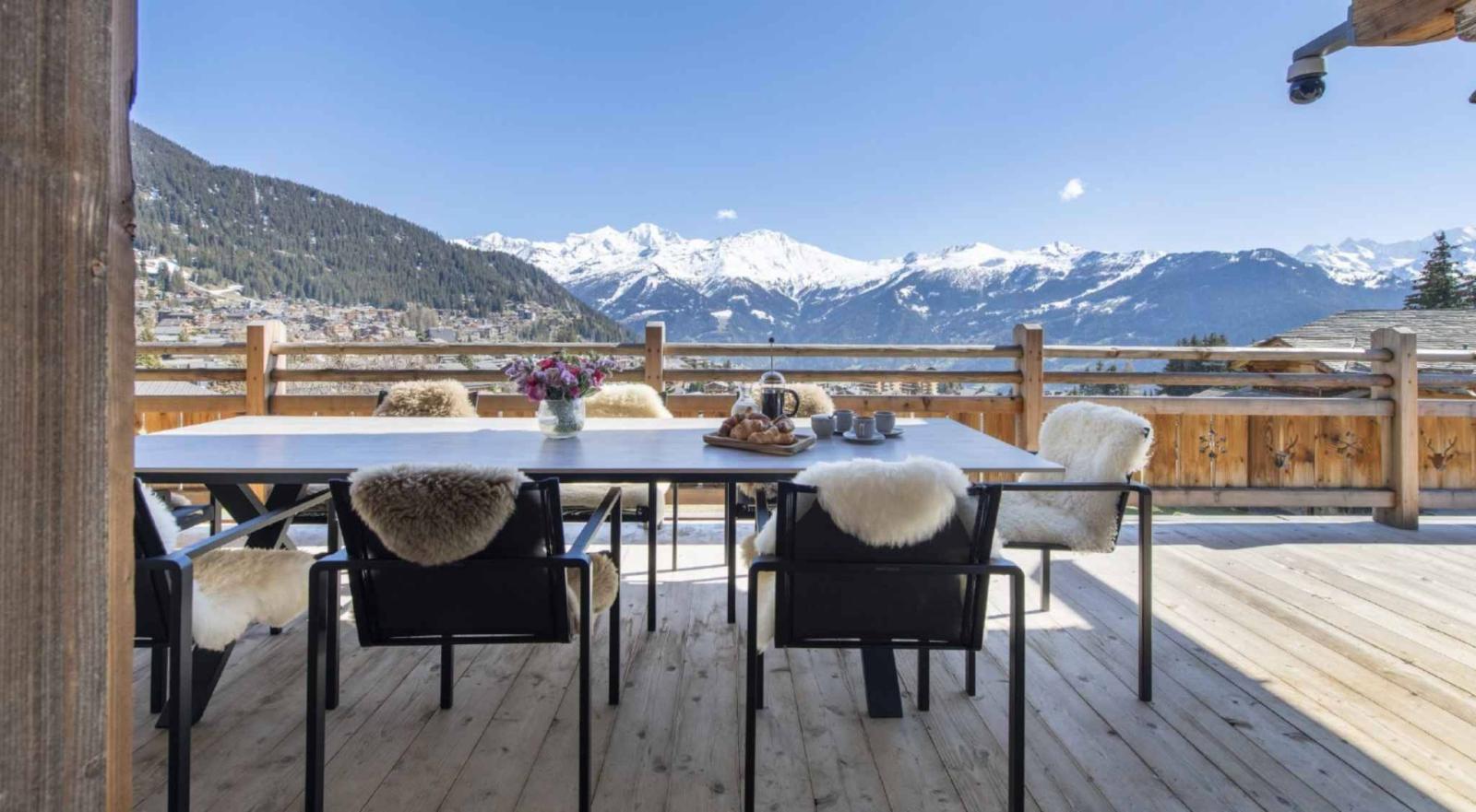 MAGNIFIQUE CHALET - VUE PANORAMIQUE - 5 CHAMBRES