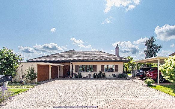 6.5-Zimmer Villa Familienparadies mit grosszügigem Umschwung