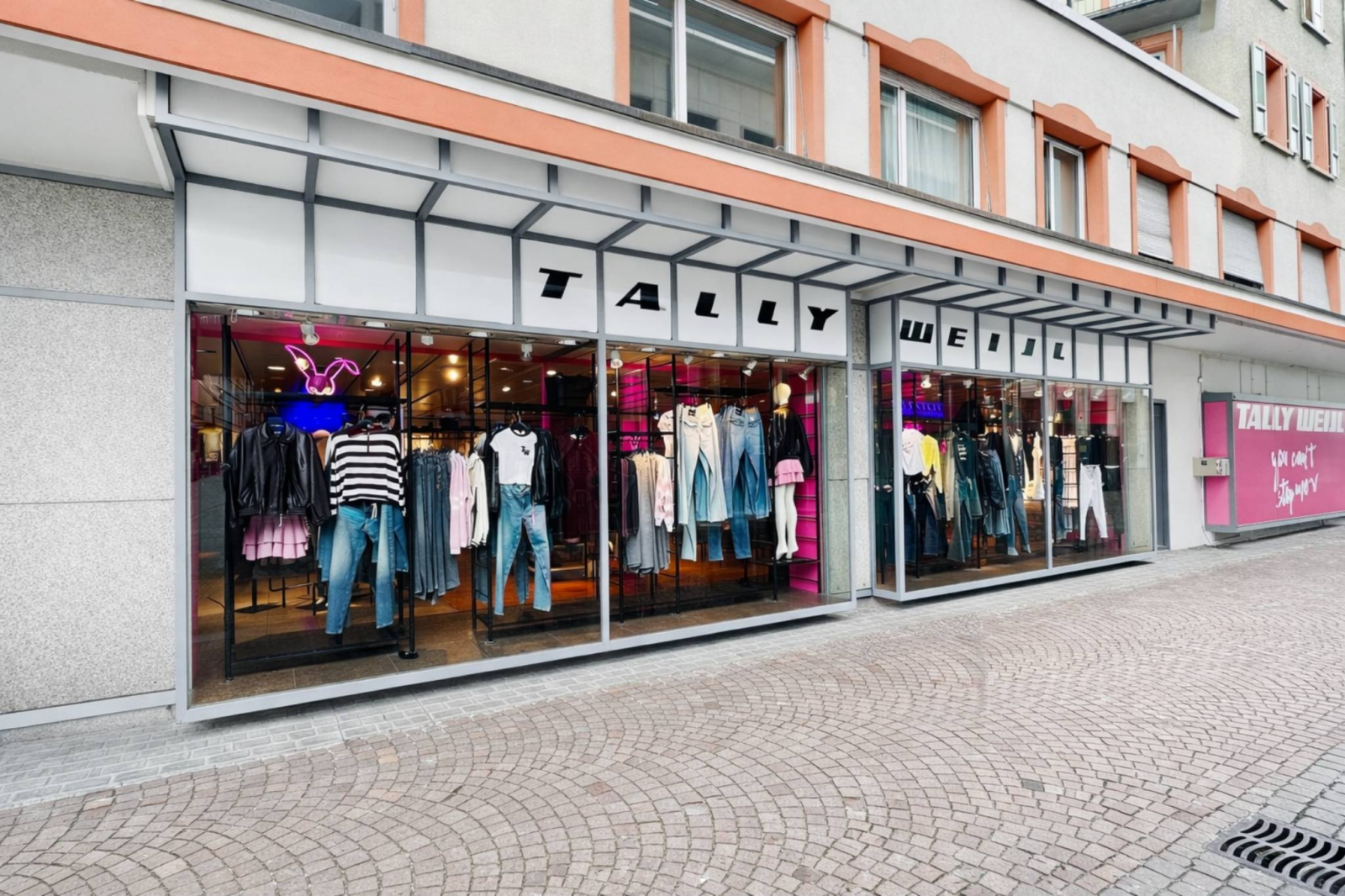 Arcade, locaux de 451 m2 à louer - Emplacement numéro 1