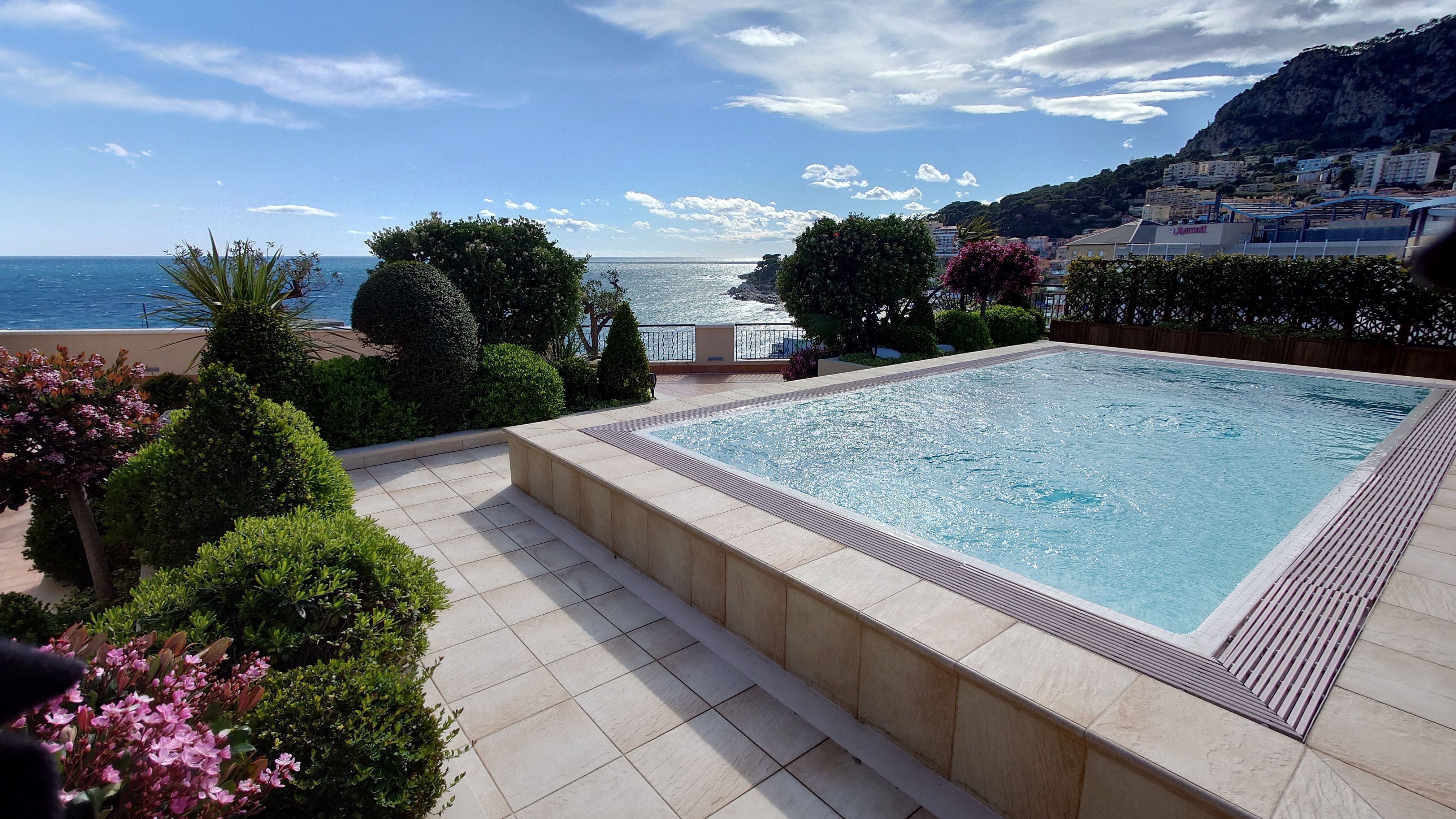 LxCJO_terrasse-piscine-1776438014.jpg