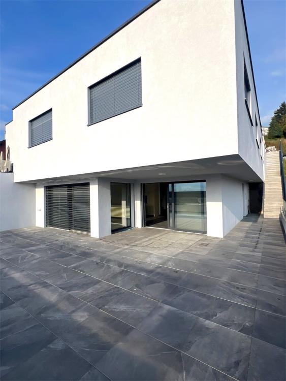 Moderne Villa mit außergewöhnlicher Aussicht in Lucens – 5.5 Zimmer