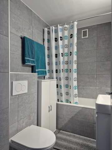 Appartement 2 pièces de 47,50 m2 au4ème étage avec ascenseur & balcon
