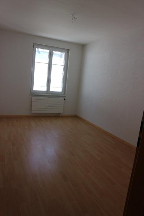 4 Stück in kleinem Mietshaus
