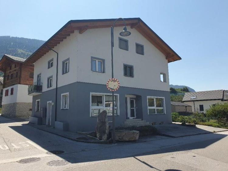 Maison villageoise Réchy | 3 appartements entièrement révovés