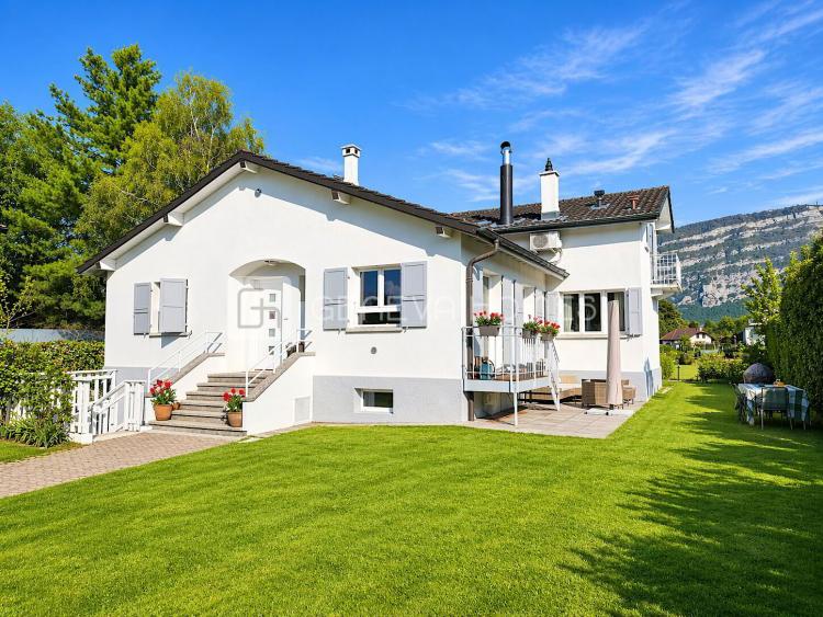 EXCLUSIVITÉ - Charmante maison individuelle à Troinex