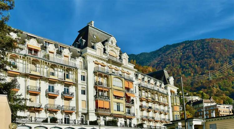 Geräumige Belle-Époque-Wohnung – Montreux