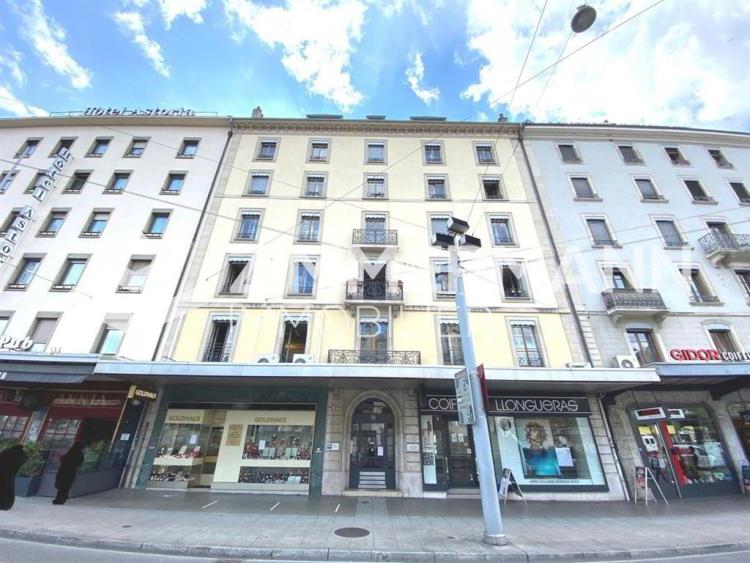 Appartement Place Cornavin - 1201 Genève
