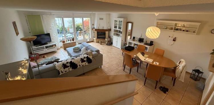 Maison contigüe avec garage dans petite PPE