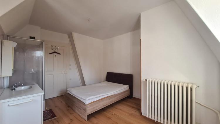 Unabhängiges Zimmer mit schöner Aussicht in Porrentruy
