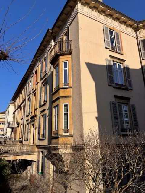 Luxuriöse 6-Zimmer-Wohnung mit Terrassenbereich
