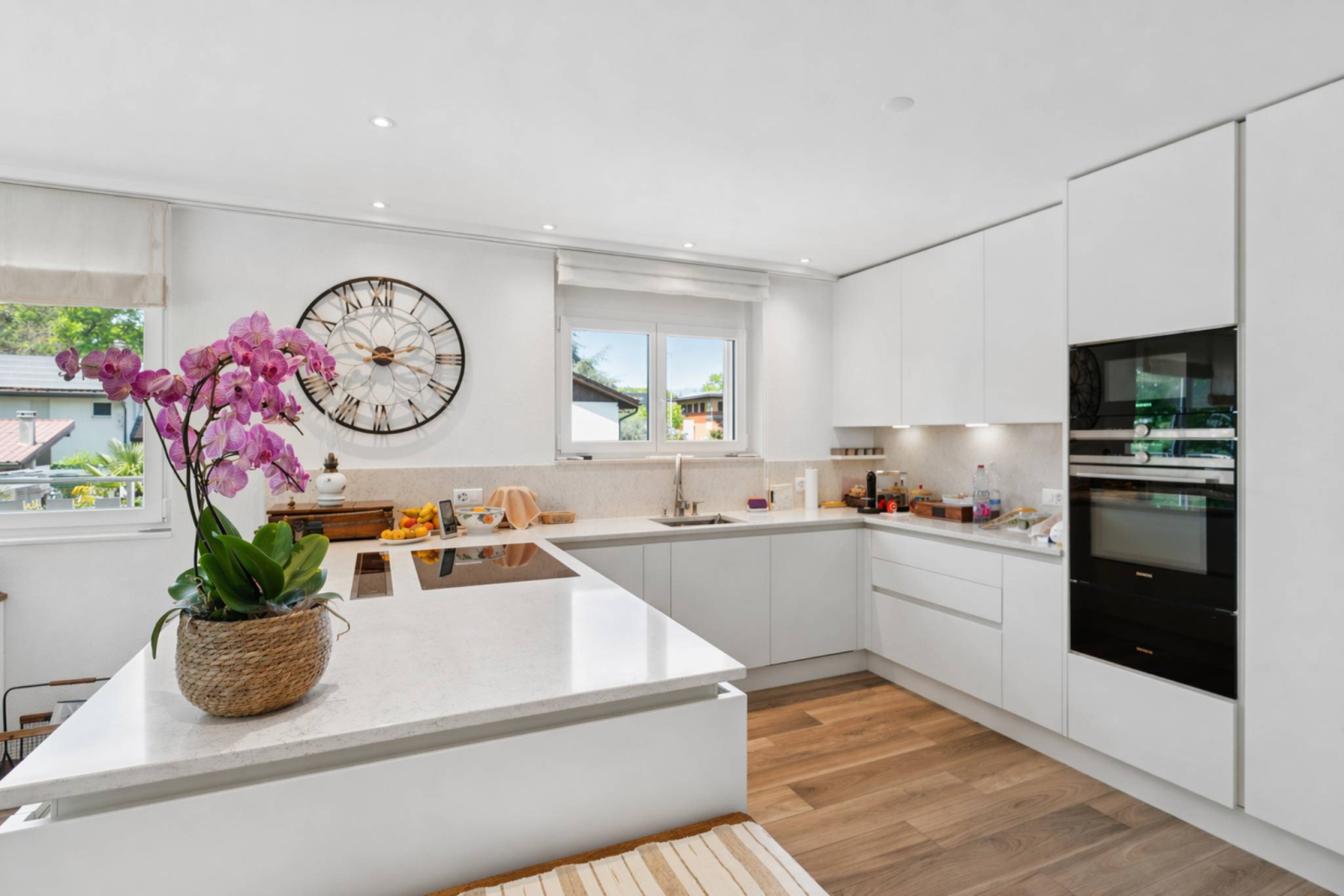En exclusivité ! Immeuble mixte divisé en deux logements de plain-pied