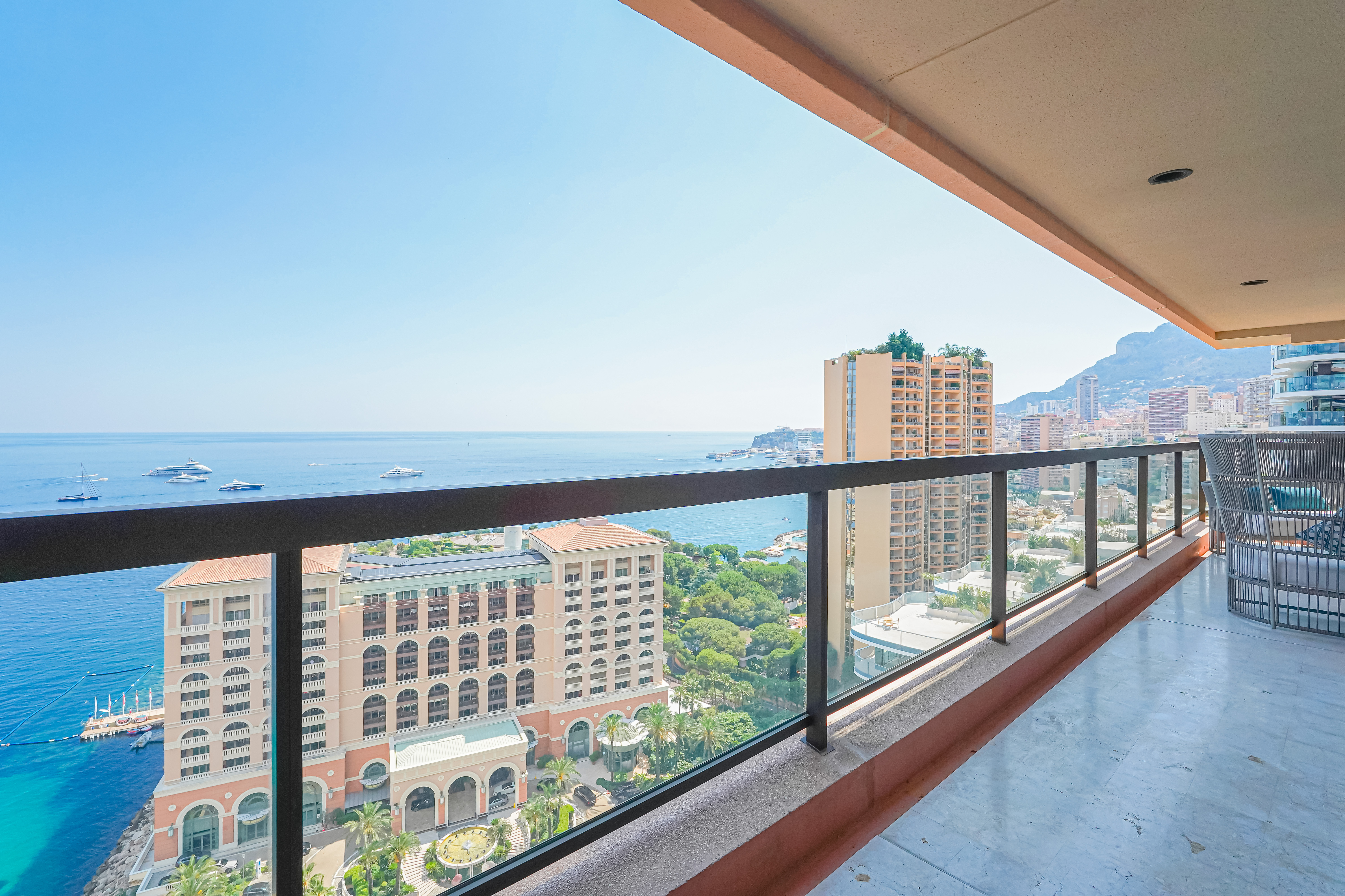 mya9F_terrasse-bis-vue-mer-monte-carlo-sun-1751545802.jpg