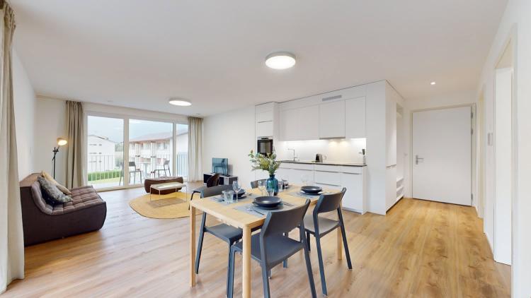 Modernes und helles Apartment mit Balkon