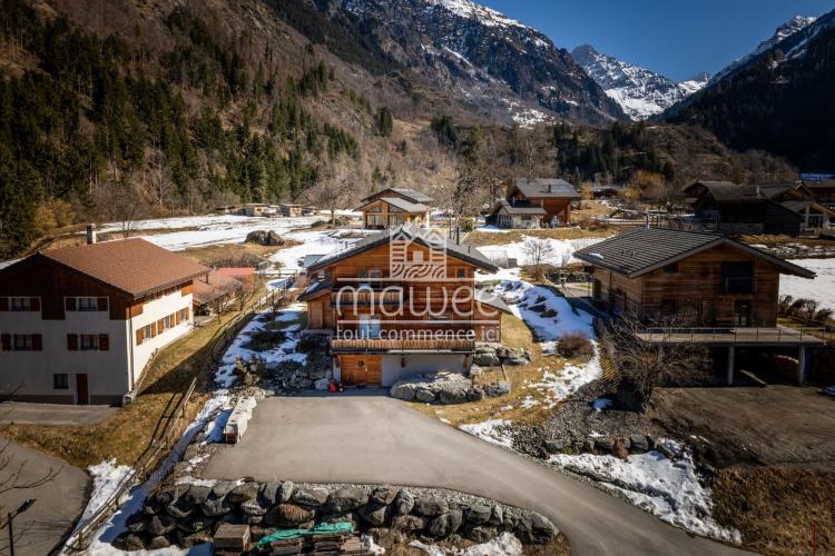Chalet de charme de 6,5 pièces avec vue dans le Val de Bagnes