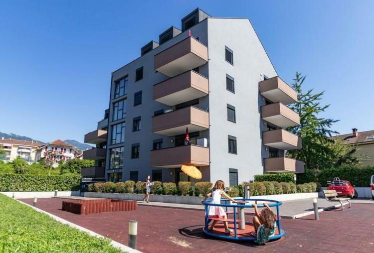 Appartement moderne de 3 pièces avec balcon
