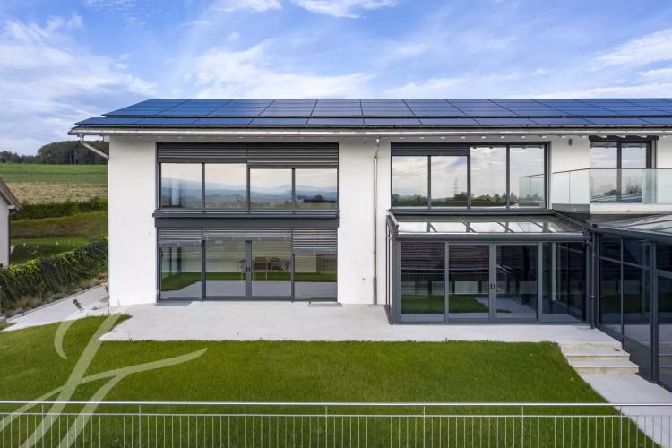Sublime villa avec vue et spa intérieur à Villars-Sainte-Croix