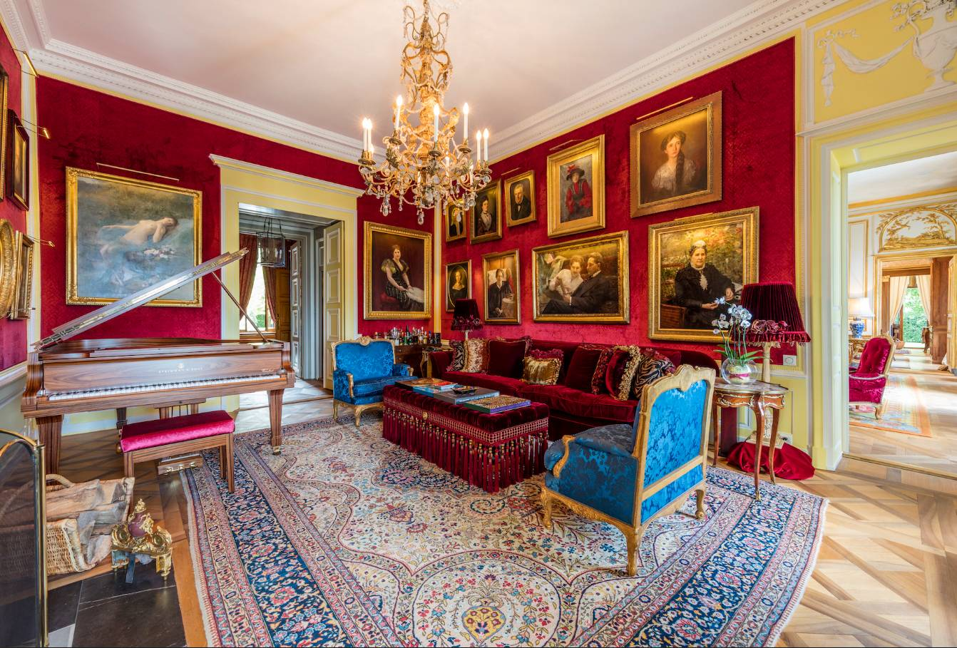 Château de Choully : L'Histoire et le Luxe au sommet de Genève