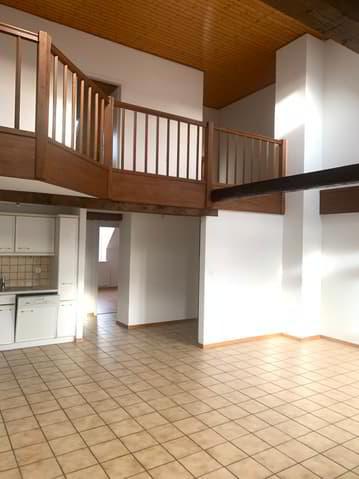 Appartement en duplex de 5 pièces situé au 4ème étage ouest avec as...